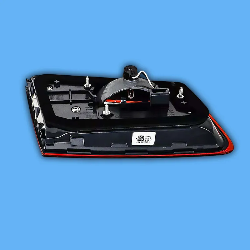 BMW M5 F90, G30, G38 Stop Lambası Sağ İç 63217376474